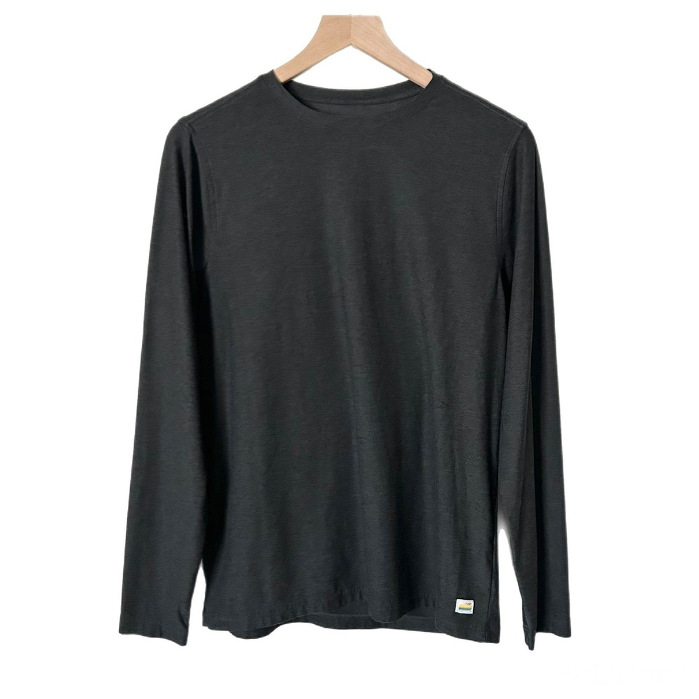 Vuori Men's Long Sleeve Strato Tech Tee Charcoal Gray Activewear V178 Medium